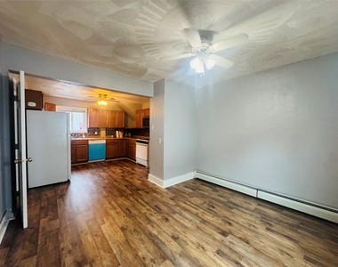 136 Melbourne St - Photo Thumbnail 6