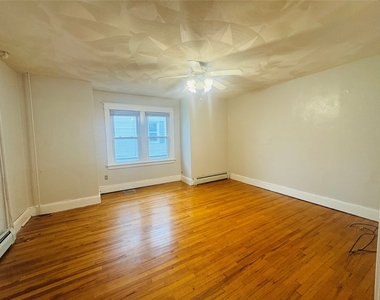 136 Melbourne St - Photo Thumbnail 8