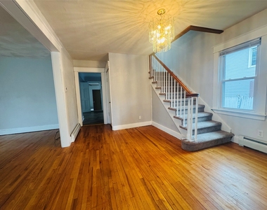 136 Melbourne St - Photo Thumbnail 3