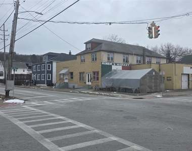 1007 Pine Street - Photo Thumbnail 14
