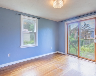 104 Van Mara Drive - Photo Thumbnail 9