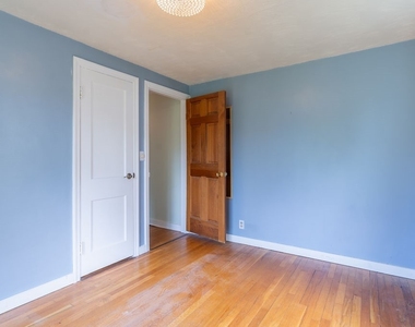 104 Van Mara Drive - Photo Thumbnail 8