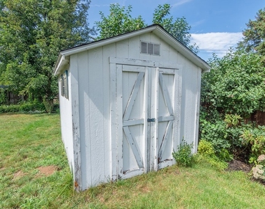 104 Van Mara Drive - Photo Thumbnail 19