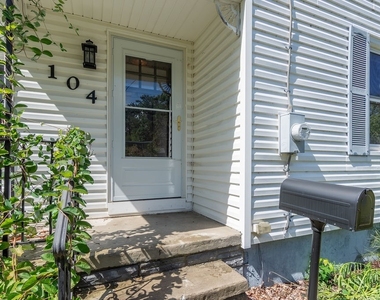 104 Van Mara Drive - Photo Thumbnail 2