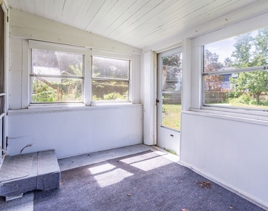 104 Van Mara Drive - Photo Thumbnail 17