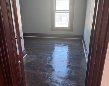29 Apple Avenue - Photo Thumbnail 2