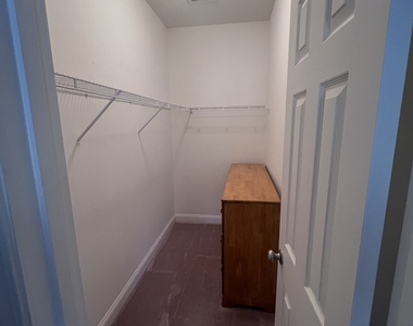 135 Hunt Road - Photo Thumbnail 18