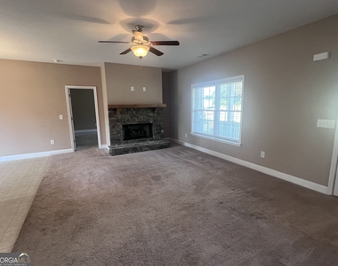 135 Hunt Road - Photo Thumbnail 11