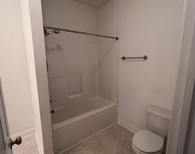 135 Hunt Road - Photo Thumbnail 20