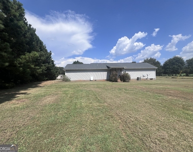 135 Hunt Road - Photo Thumbnail 30