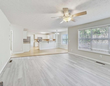 326 Canterbury Plac Drive - Photo Thumbnail 18