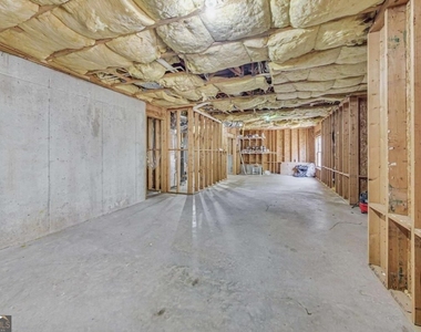 326 Canterbury Plac Drive - Photo Thumbnail 42