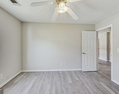 326 Canterbury Plac Drive - Photo Thumbnail 36