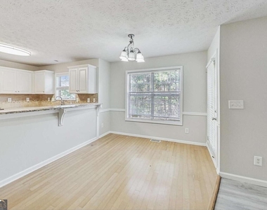 326 Canterbury Plac Drive - Photo Thumbnail 13