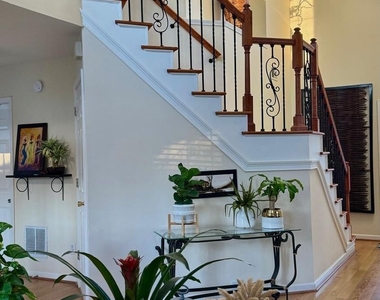4361 Windmoor Drive Nw - Photo Thumbnail 3