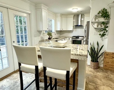 4361 Windmoor Drive Nw - Photo Thumbnail 5