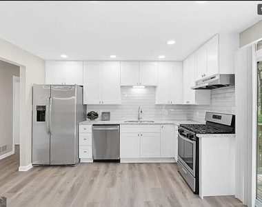 1819 Caribaea Trail Se - Photo Thumbnail 11