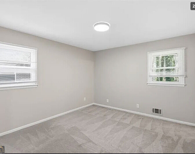 1819 Caribaea Trail Se - Photo Thumbnail 21