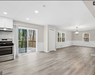 1819 Caribaea Trail Se - Photo Thumbnail 9