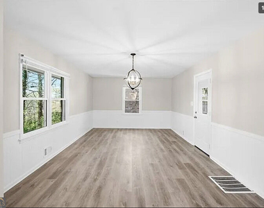 1819 Caribaea Trail Se - Photo Thumbnail 12