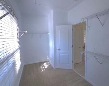 1753 Wheat Grass Way - Photo Thumbnail 21