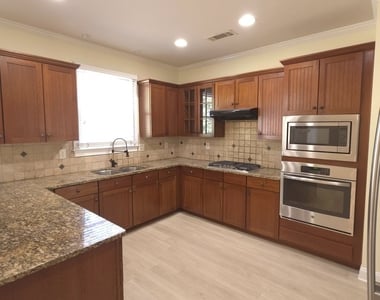 1753 Wheat Grass Way - Photo Thumbnail 11