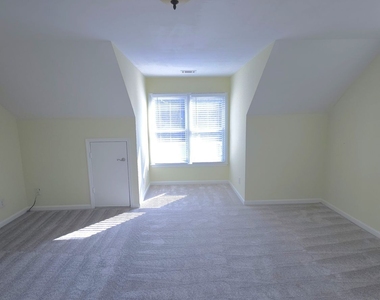 1753 Wheat Grass Way - Photo Thumbnail 33
