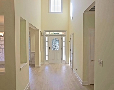 1753 Wheat Grass Way - Photo Thumbnail 2