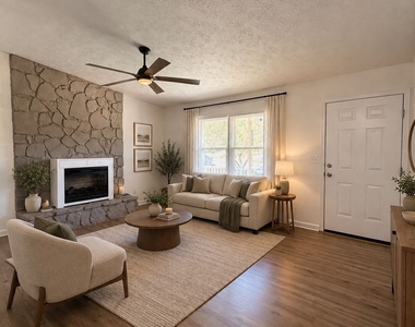 640 Valerie Circle - Photo Thumbnail 3