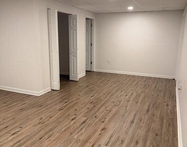 640 Valerie Circle - Photo Thumbnail 27