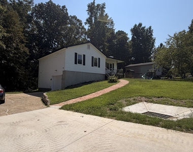 640 Valerie Circle - Photo Thumbnail 35
