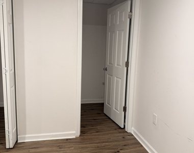 640 Valerie Circle - Photo Thumbnail 30