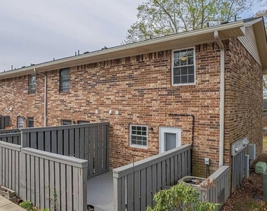 1235 Riverside Drive - Photo Thumbnail 35