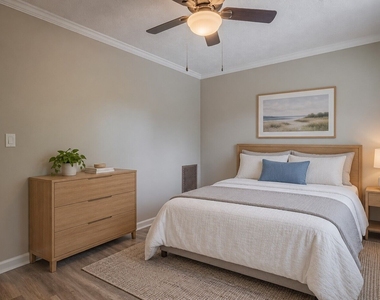 1235 Riverside Drive - Photo Thumbnail 43