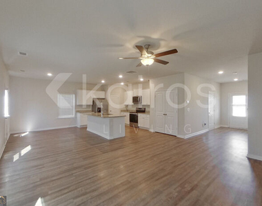 3564 Bridgewood Drive - Photo Thumbnail 2