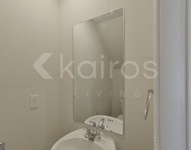 3564 Bridgewood Drive - Photo Thumbnail 6