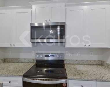 3564 Bridgewood Drive - Photo Thumbnail 5