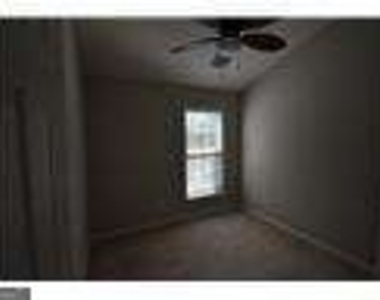1002 Thornborough Drive - Photo Thumbnail 9