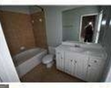 1002 Thornborough Drive - Photo Thumbnail 13