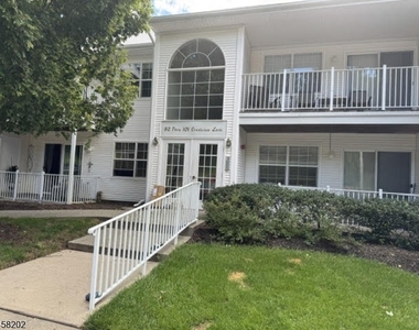 96 Crestview Lane - Photo Thumbnail 12