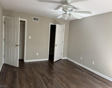 96 Crestview Lane - Photo Thumbnail 6