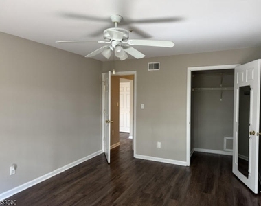 96 Crestview Lane - Photo Thumbnail 5