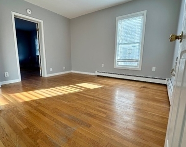 408 S Elmer St - Photo Thumbnail 8