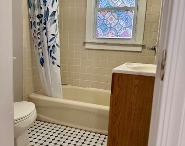 408 S Elmer St - Photo Thumbnail 3