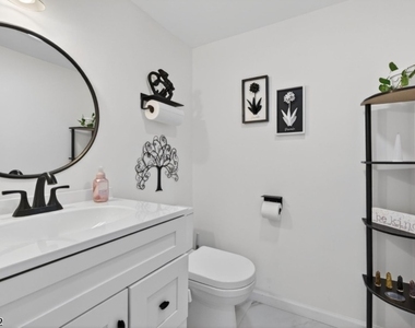 66 Kingsberry Dr - Photo Thumbnail 4