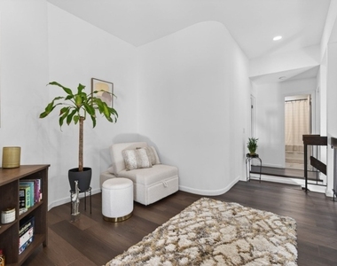 66 Kingsberry Dr - Photo Thumbnail 9