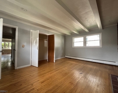319 E 1st Ave - Photo Thumbnail 1