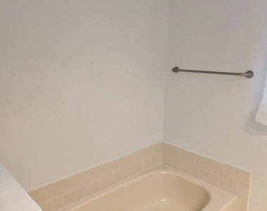 45 Augusta Drive - Photo Thumbnail 16