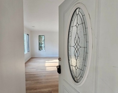 45 Augusta Drive - Photo Thumbnail 2