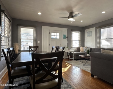 208 15th Avenue - Photo Thumbnail 3